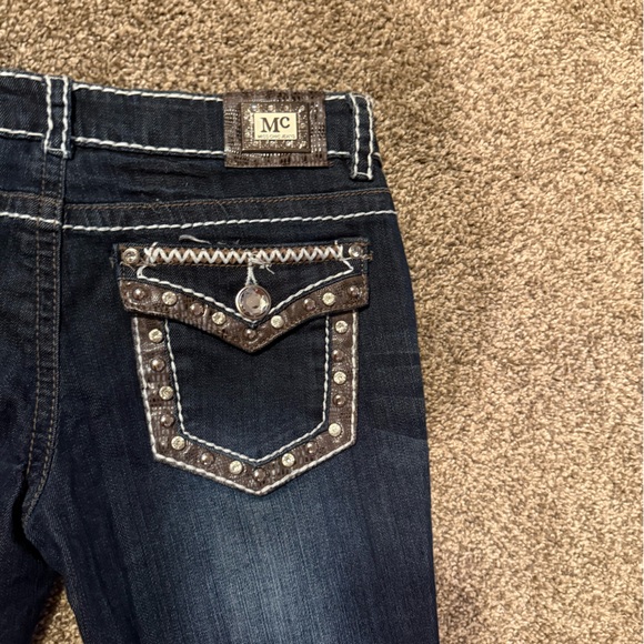 Miss Chic - Picture 5 of 5